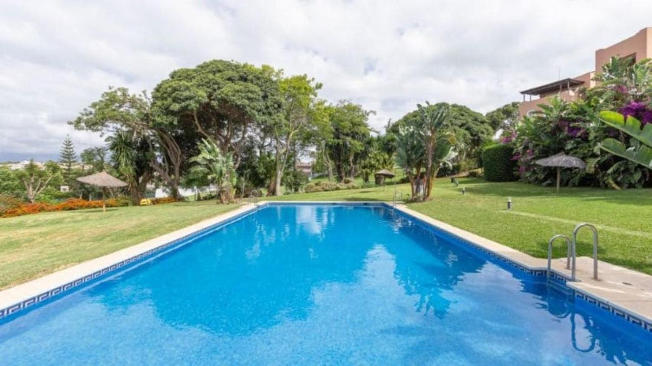 Apartamento Guadalmina Golf L มาร์เบยา ภายนอก รูปภาพ